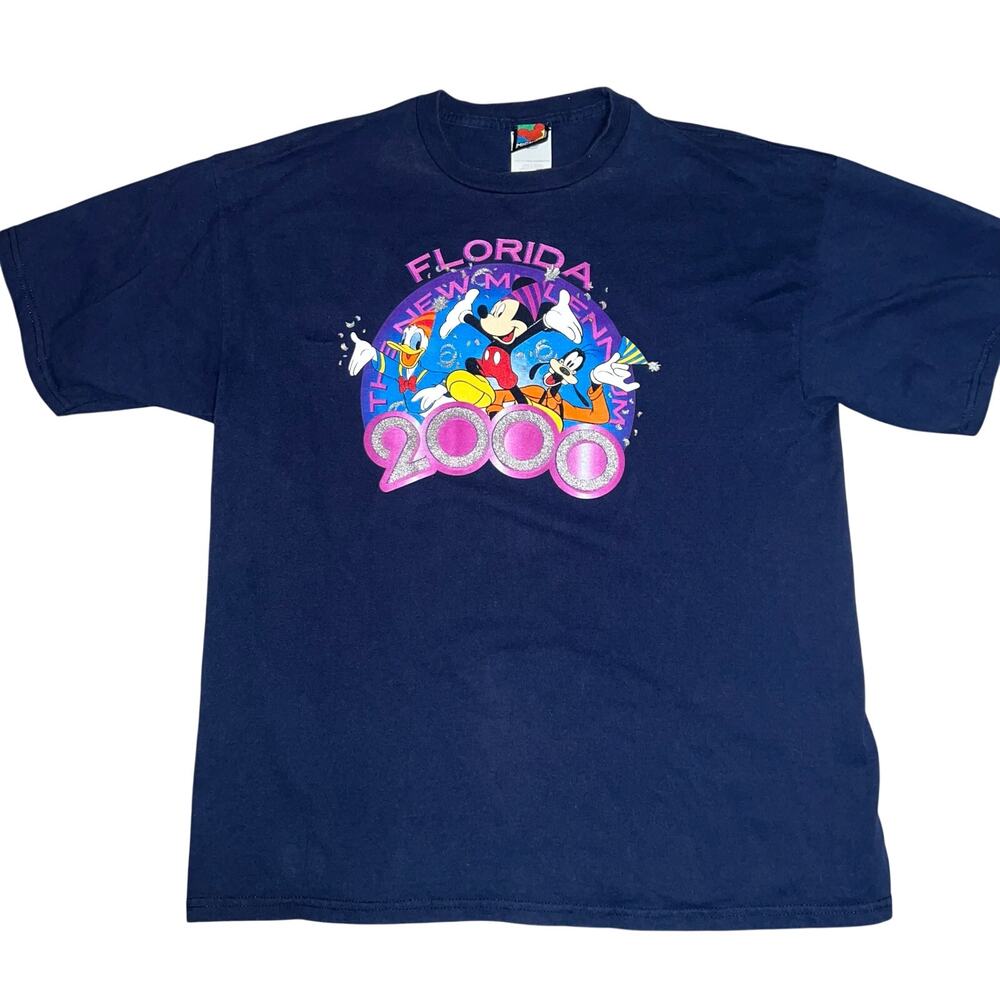 Vintage y2k 2000 Disney the new millennium celebration T-shirt adult size XL